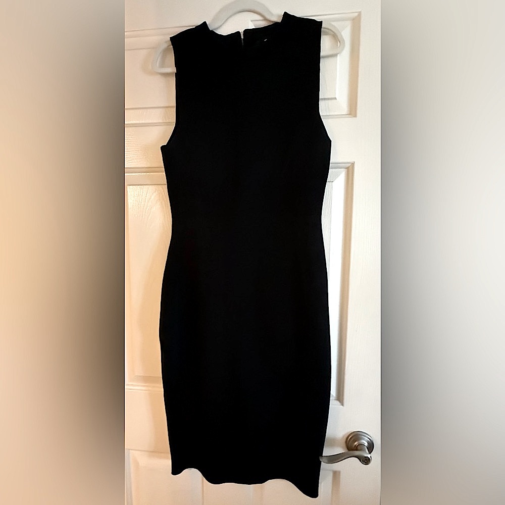 TY-LR Black Bodycon Midi Dress – Size M – Like New!